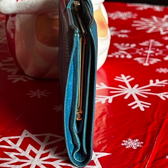 CHANEL CAVIAR LONG KISS LOCK WALLET W/BOX - Picture 7 of 11